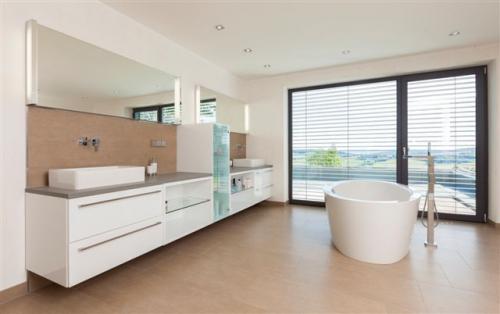 Badezimmer im Obergeschoss Wohnhaus Koller